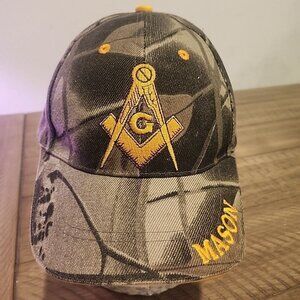 Freemason's Baseball Cap - Green Camouflage Hat with Mason text and Compass Icon